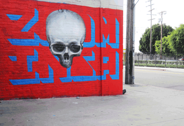 A collaborative GIF-iti mural painted by INSA and Kid Zoom in Los Angeles, USA. Animation by INSA.