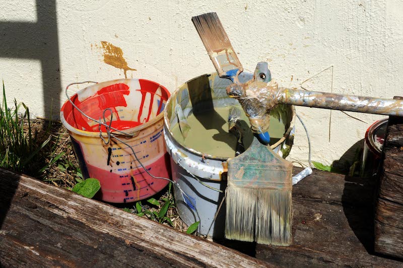 Jaz’ brush contraption in Baltimore, MD. Photo by Martha Cooper.