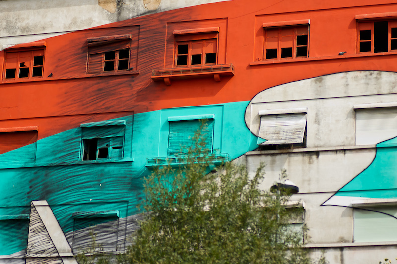 Detail of a mural by MOMO. Photo by r2hox.